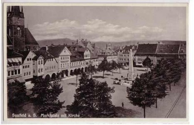 Saalfeld Markt mit Kirche vor 45