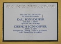 Gedenktafel Karl und Dietrich Bonhoeffer.jpg