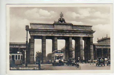 Berlin Mitte Brandenburger Tor Auto-Bus ca 1935