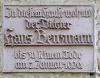 Gedenktafel Klingsorstr 27 (Stegl) Hans Benzmann.JPG