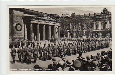 Berlin Mitte Unter den Linden Militär-Parade ca 1940
