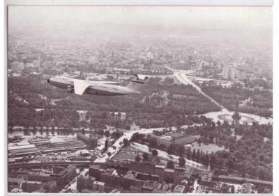 Berlin Tempelhof Militärflughafen Flugzeug