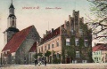 Rathaus und Kirche auf Ansichtskarte (1908).jpg