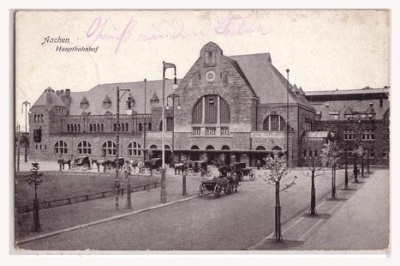 Aachen Bahnhof Pferdekutschen 1915