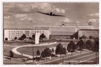 Berlin Tempelhof Flugzeug Flugplatz 1957