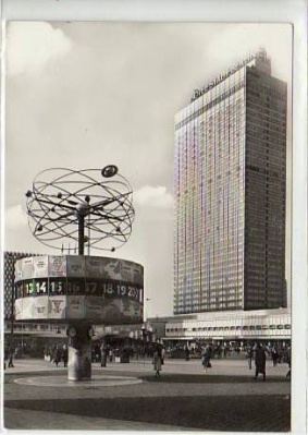 Berlin Mitte Alexanderplatz Weltzeituhr 1974
