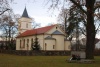 Wünsdorf Kirche mit Kriegerdenkmal.jpg